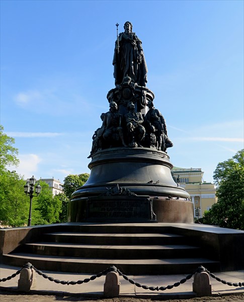351-Памятник Екатерине II